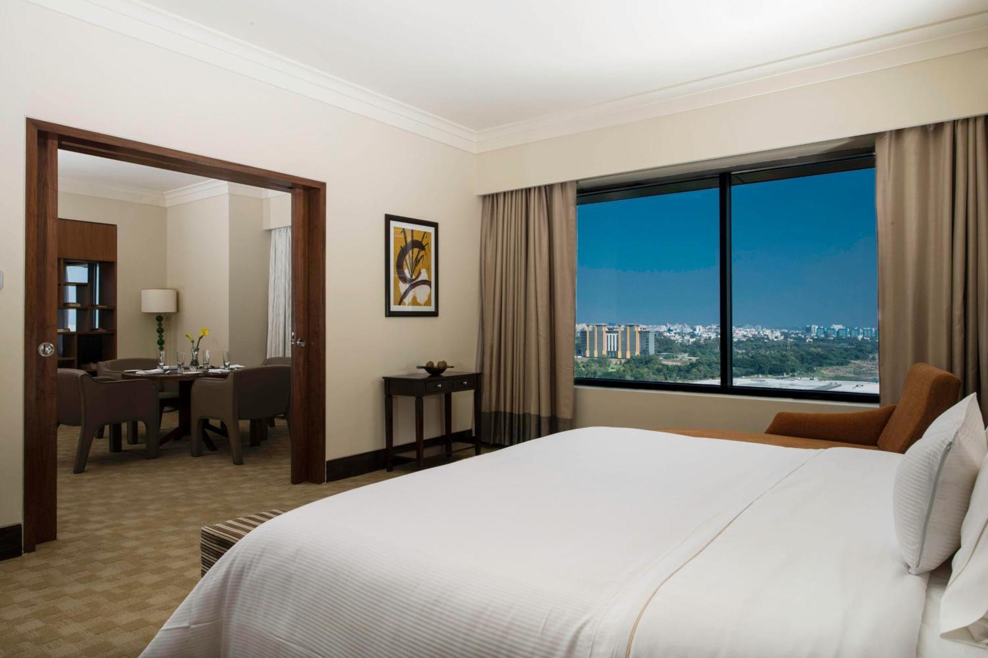 The Westin Pune Koregaon Park Eksteriør bilde